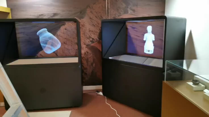 A hologram of objects reflecting the Emirati culture.